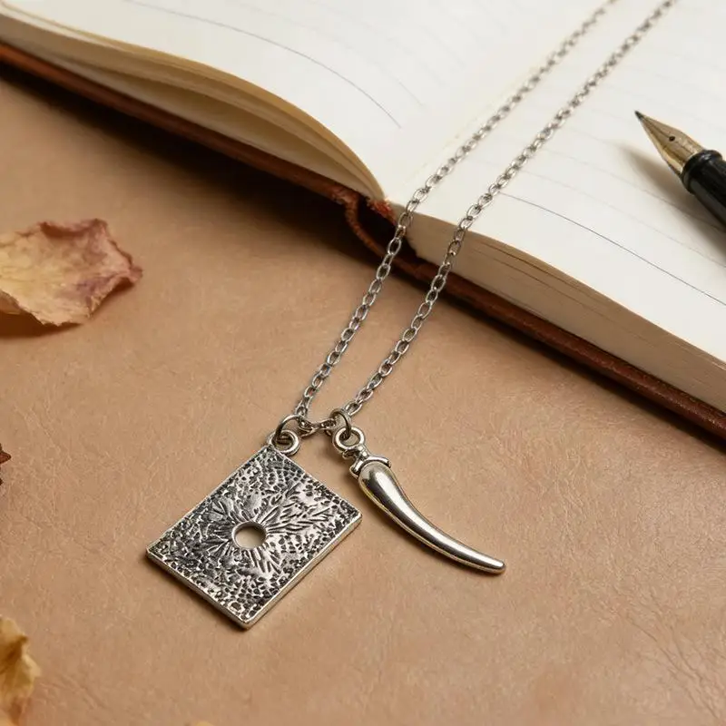 Collar con Colgante de Diente de Serpiente del Diario de Tom Riddle, Lord Horcrux, Accesorio de Cosplay, Regalo de Cumpleaños o Festivo