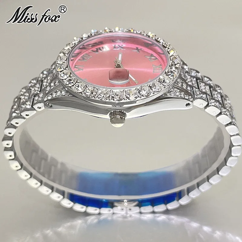 Iced Out Watch Women Fashion Roman Scale Pink Dial Luxury Diamond Calendar Waterproof Quartz Watches for Woman Gift Drop Shippin