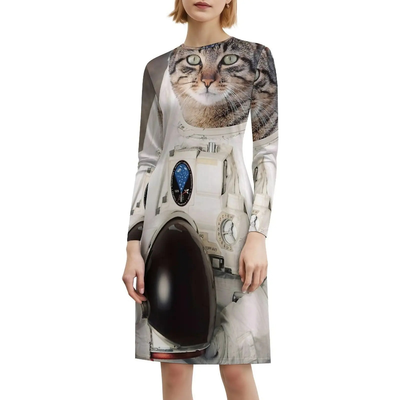 فستان أسترو كات ملصق على الطراز الكوري للنساء فستان كاجوال أنيق للحفلات أو الارتداء اليومي رائد فضاء القط لطيف أسترو أسترو