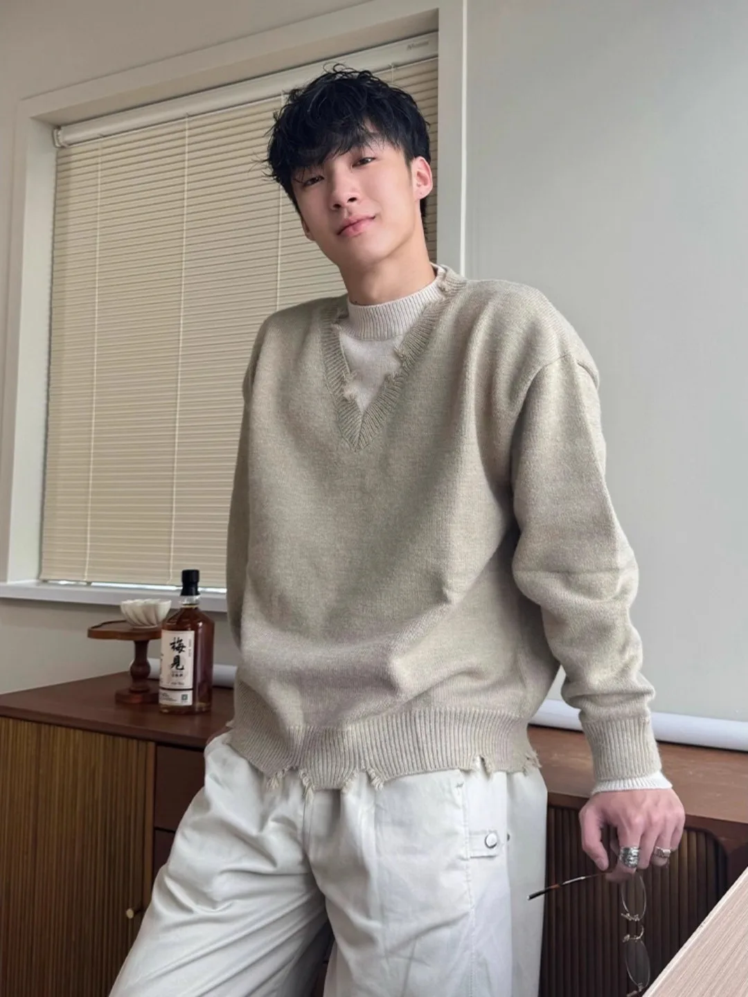 

Мужской вязаный свитер цвета хаки с эффектом потертости, имитация двухслойности, осенний дизайн с V-образным вырезом, базовый слой