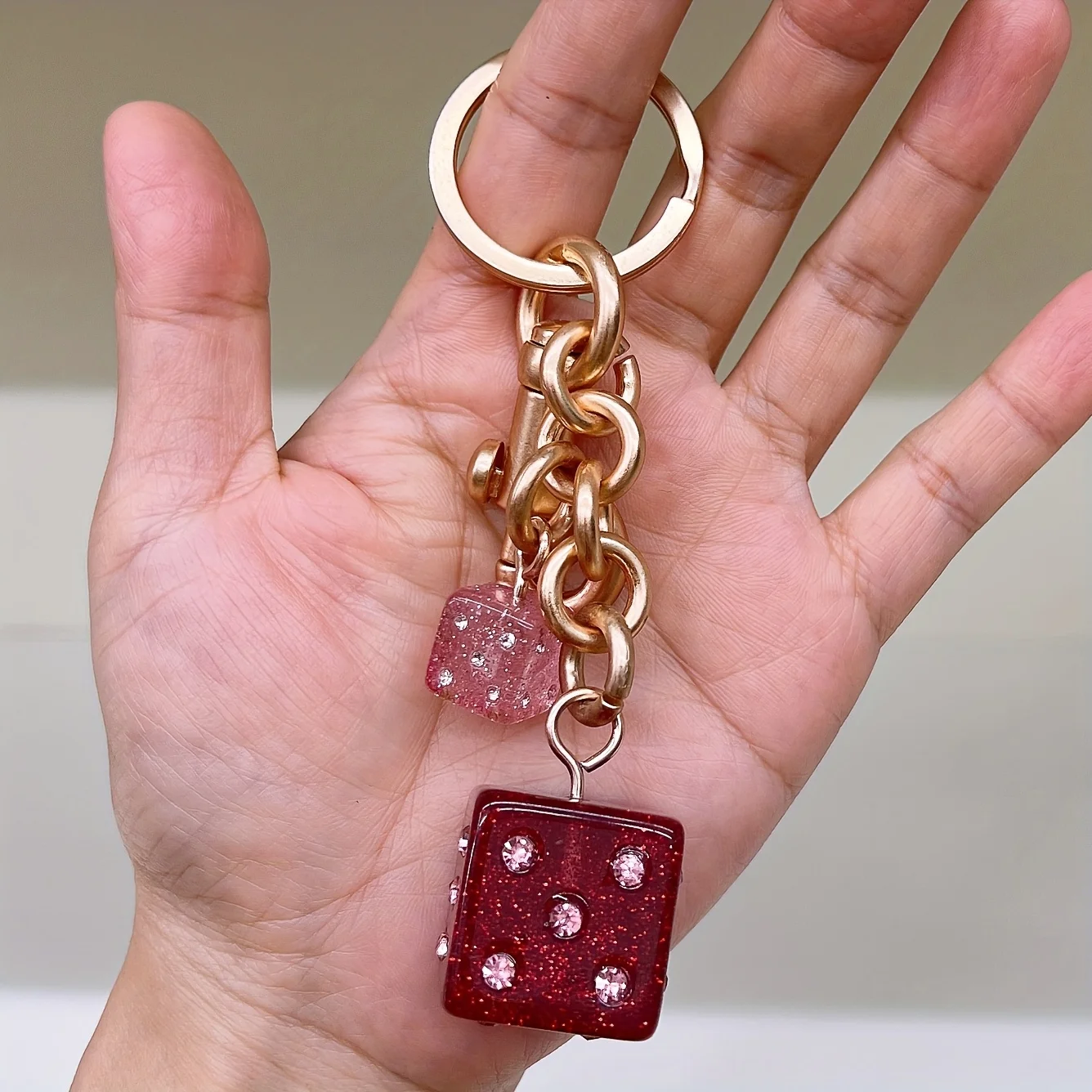 New Style Dice Keychain - Novel, Fashionable, Retro Lucky Dice Keychain Suitable for Bag Accessories and Keychain