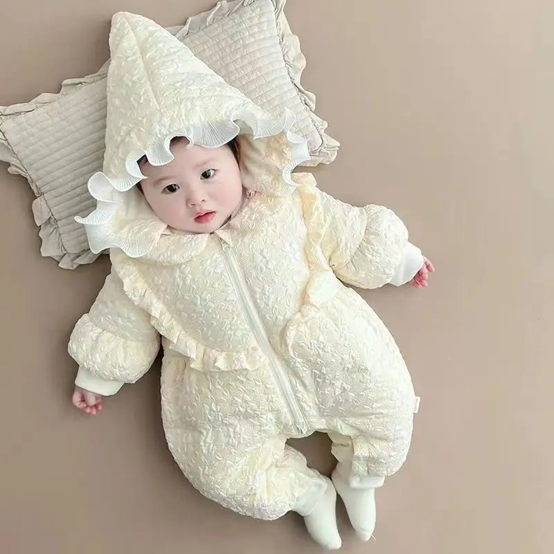 

Baby Winter Clothes One-piece Baby Girl Super Cute Full Moon Princess Romper 100 Days Winter Warm Hug Clothes Outing Outfit