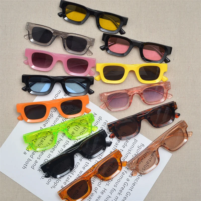 

Super Hot Rectangular Narrow Frame Sunglasses Ins Bounce Street Shot Small Box Sunglasses