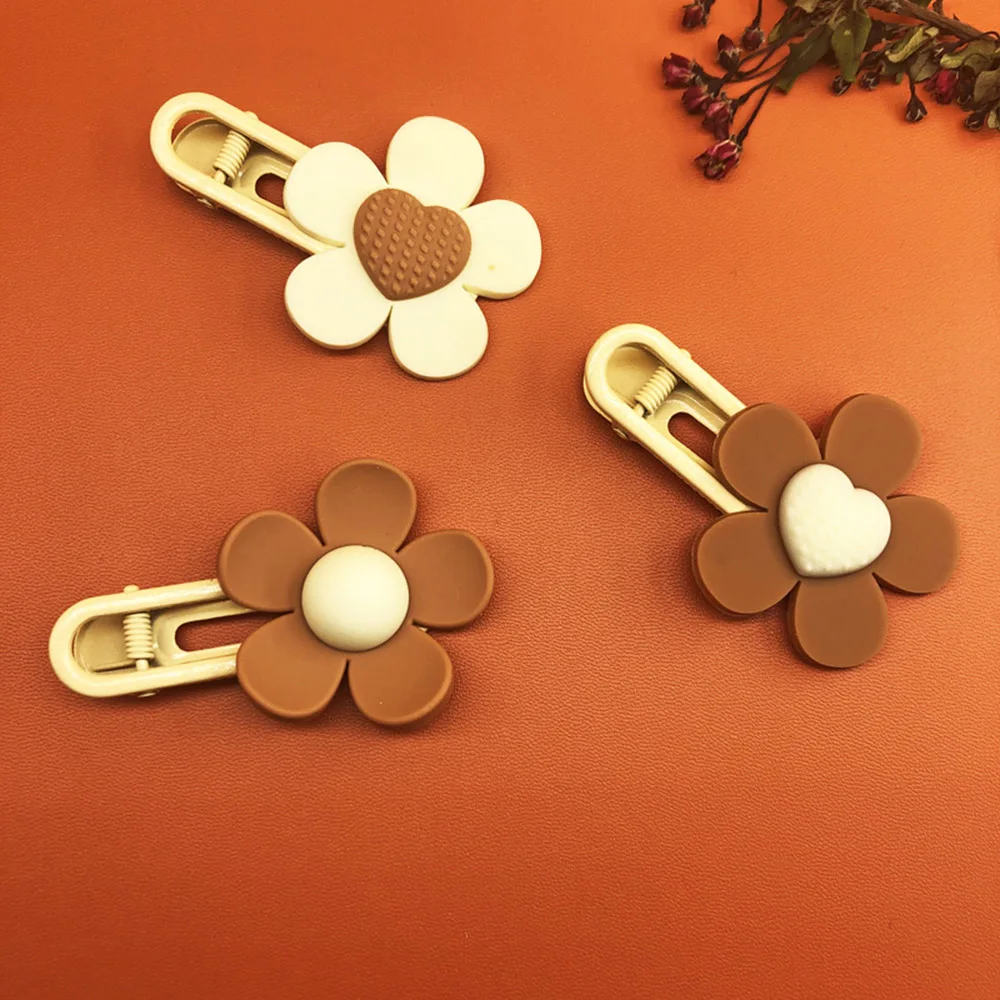 

2PCS Children's Plant Hairpins Girl's Side Bangs Clips Headdress Candy Colored Flower Hair Accessories