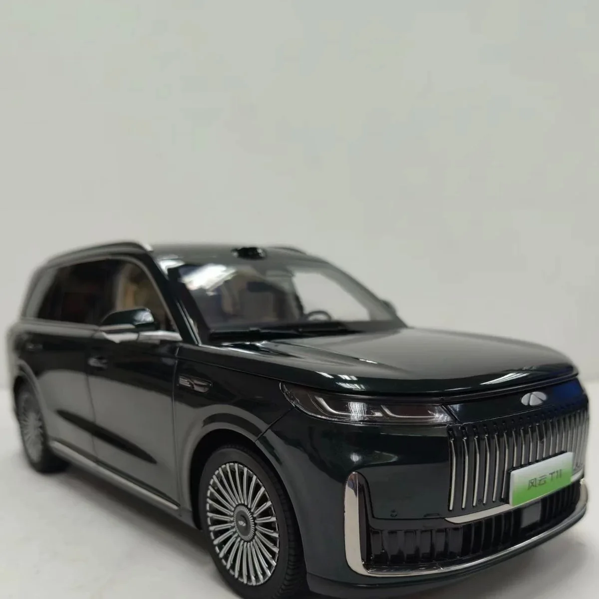 FULWINE T11، نموذج سيارة مصنوع من خليط معدني، موديل OMODA 11، عرض المجموعة، هدية للأولاد البالغين، أخضر داكن، 2025، 1:18