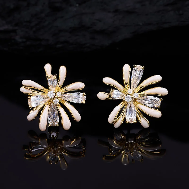 

Fashion Retro Enamel Flower Stud Earrings S925 Silver Needle Joker Style Jewelry Accessory LYS207