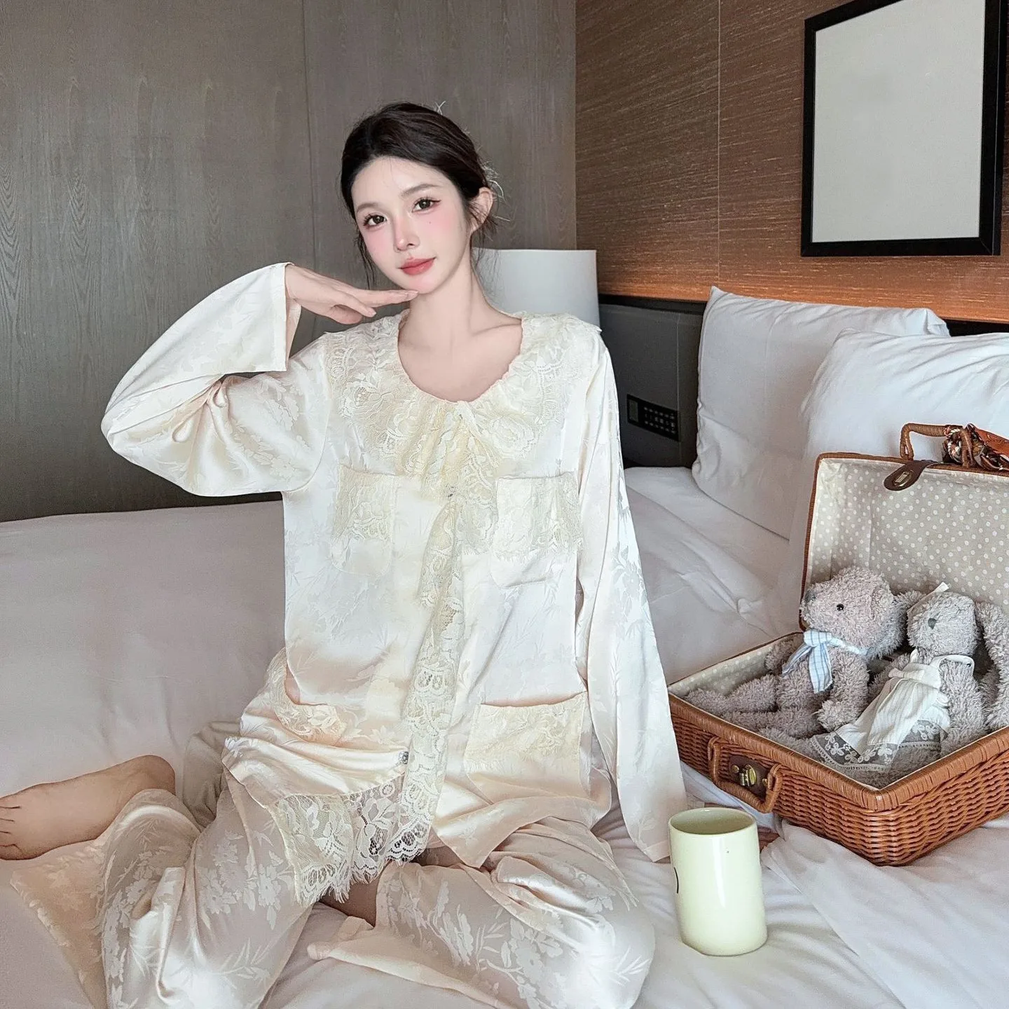 Conjuntos de pijamas de cetim jacquard para mulheres sexy gelo seda renda lapela pijamas manga longa feminino pijamas de seda gelo roupas para casa