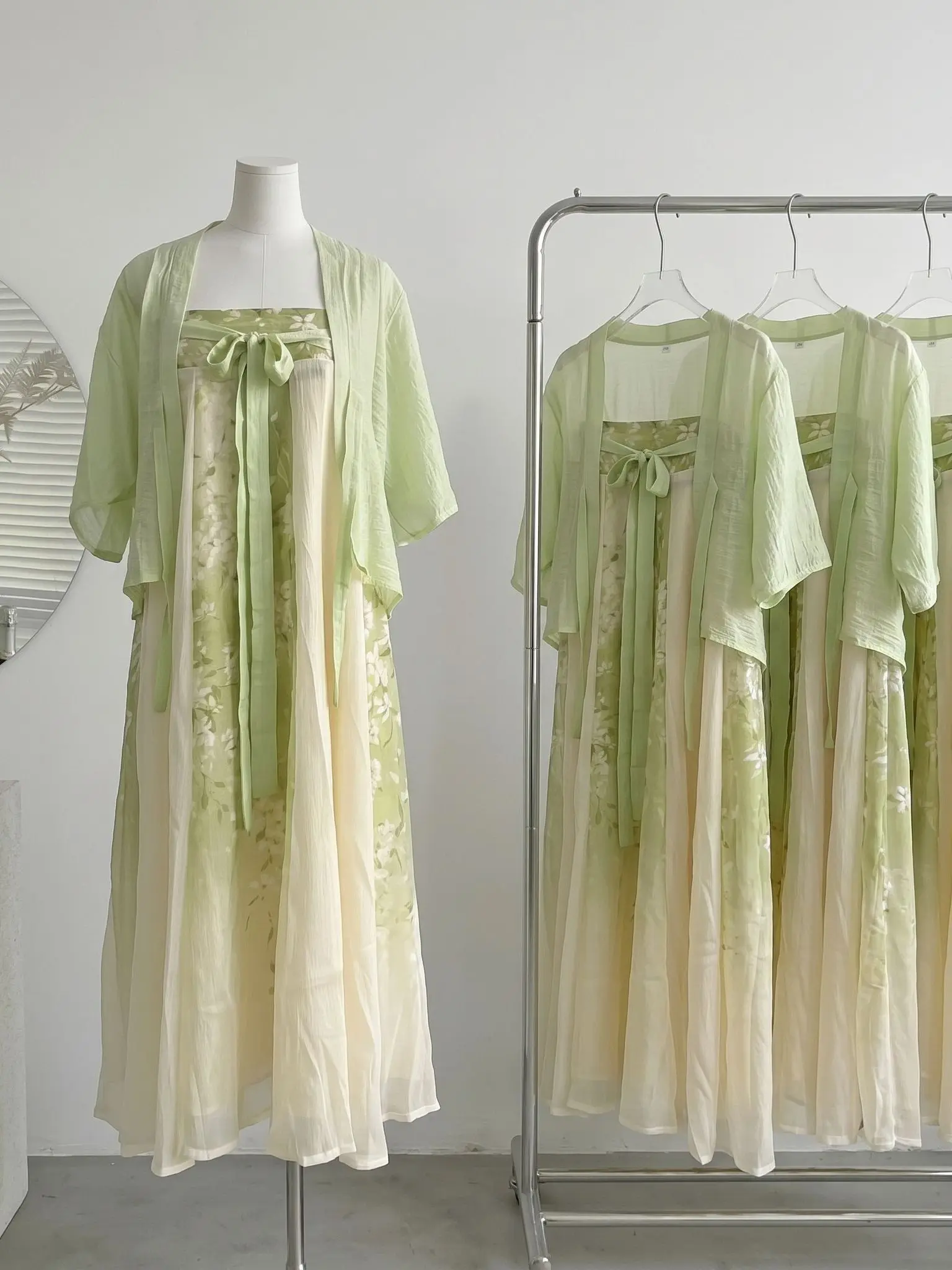 

New Chinese Style Green Hanfu Set Ancient Town Fashion Loose Slimming Fairy Skirt Two-Piece Women's Summer Spring Outfit