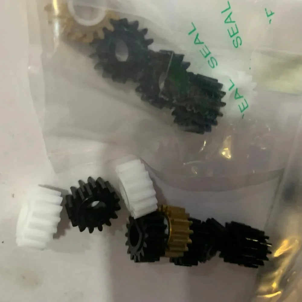 

Комплект из 5 премиальных деталей для девелопер-блока (5X Premium) для RICOH Aficio 1022, 1027, 1032, 2022, 2027, 2032, 3030, 3025, 3350, 3351, 2550, 2510, 2851, 2852, 411018