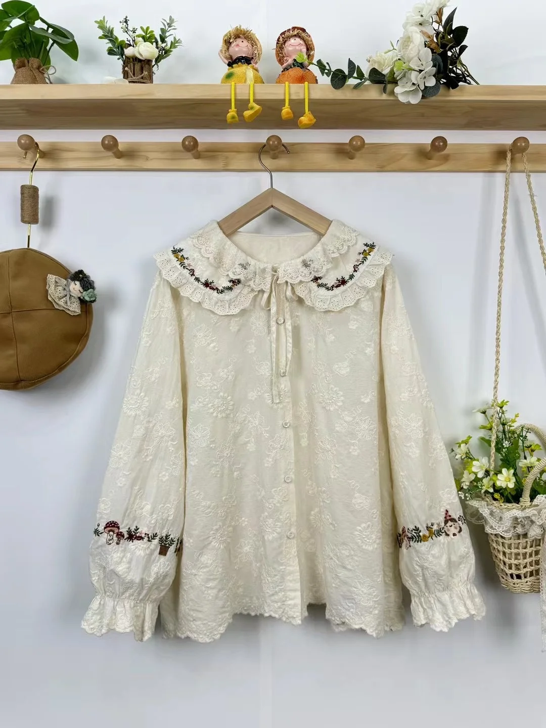 Mori kei clothing sweet lolita clothing lace collar pink beige embroidery shirts and blouses women  vintage Japanese clothing