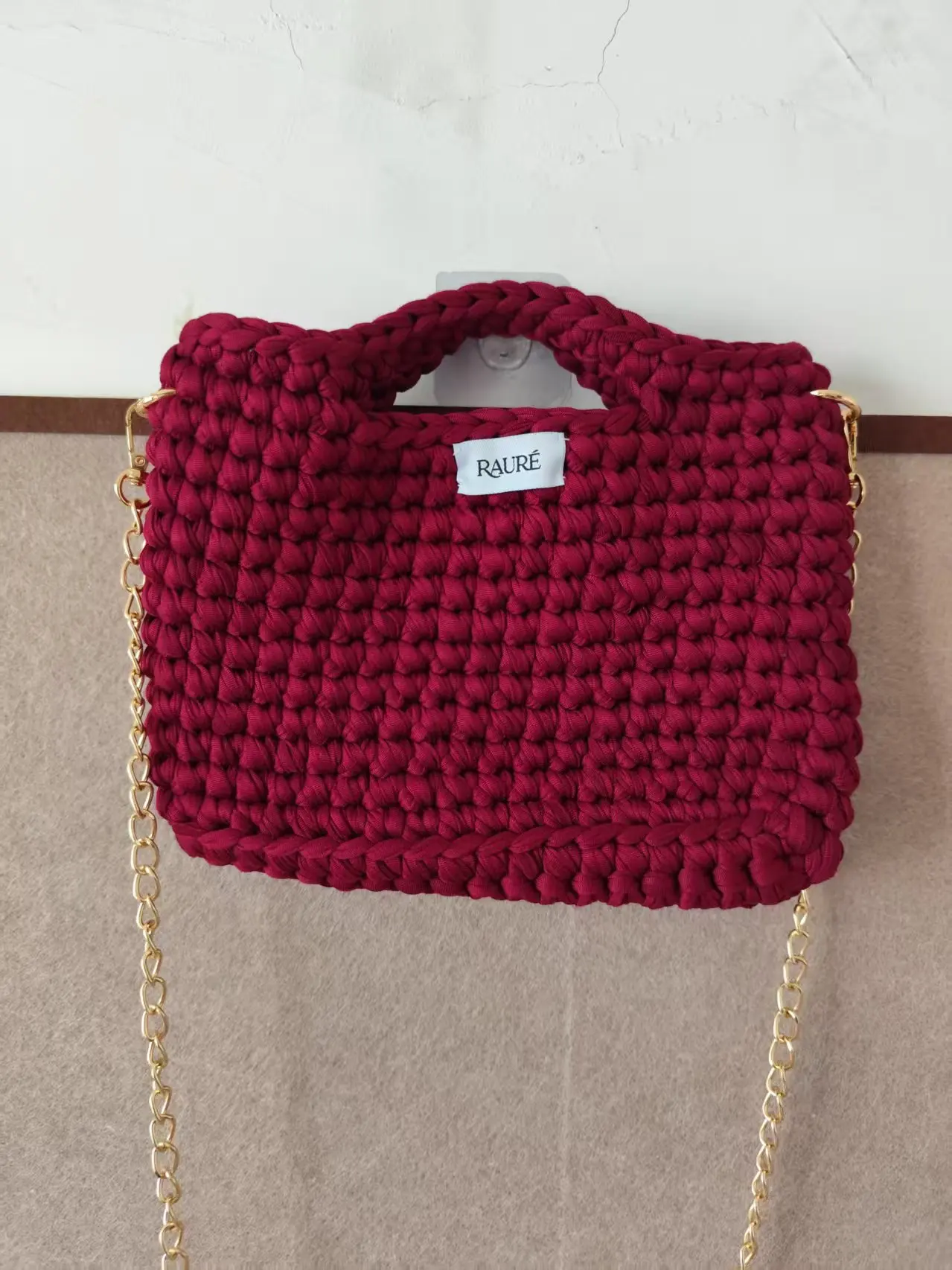 

Yiwu Yingzi Handmade Woven Bag, Cloth Yarn Handbag with Metal Chain, 2-Way Shoulder Tote for Women