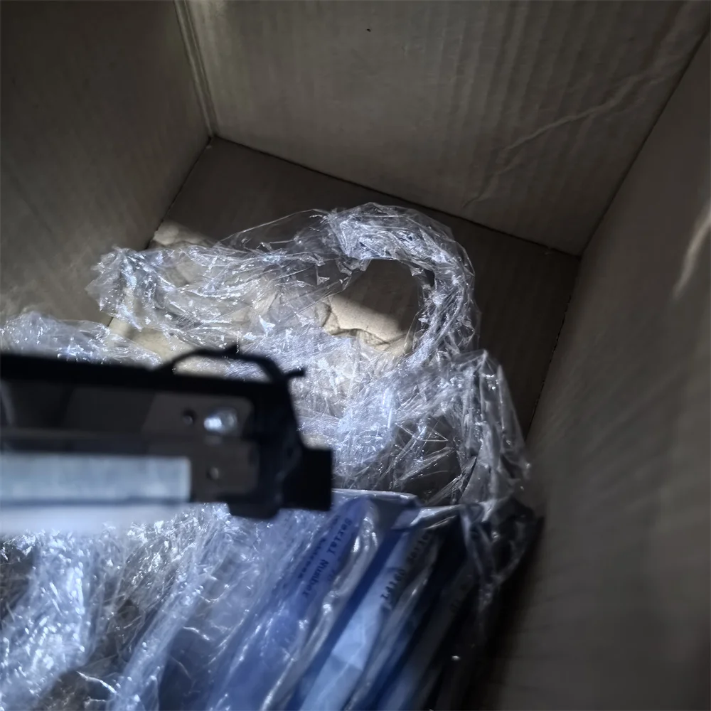 

CCASZ0360DS53 Main Charge Unit for Sharp MX 3050 3051 3070 3071 3550 3551 4050 4070 5050 5070 6050 C3081 3082 3581 4081 3121