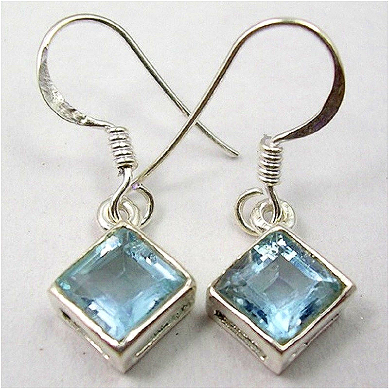 Elegante, mit funkelndem, quadratischem, blauem, synthetischem Zirkonia besetzte Tropfenohrringe für Damen, modisch, elegant, für Bankett, Hochzeit, Jahrestag, Schmuck