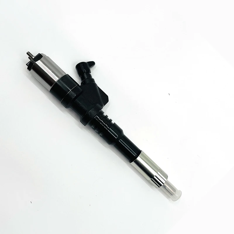 Common Rail Diesel Fuel Injector 095000-1210 095000-1211 For KOMATSU Excavator 6156-11-3300 6156-11-3301