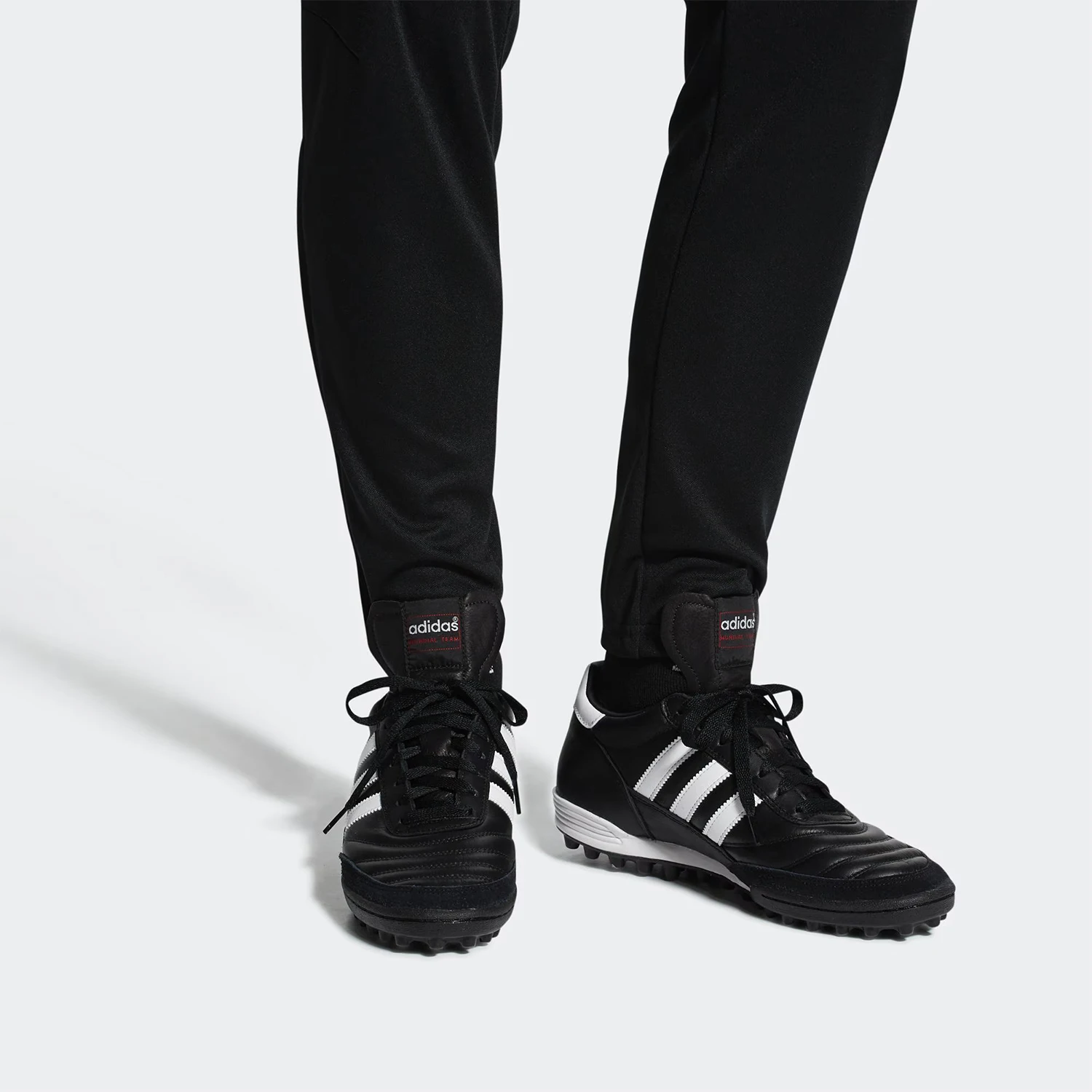 

Аутентичные мужские футбольные бутсы Adidas TF AG с низким верхом 019228