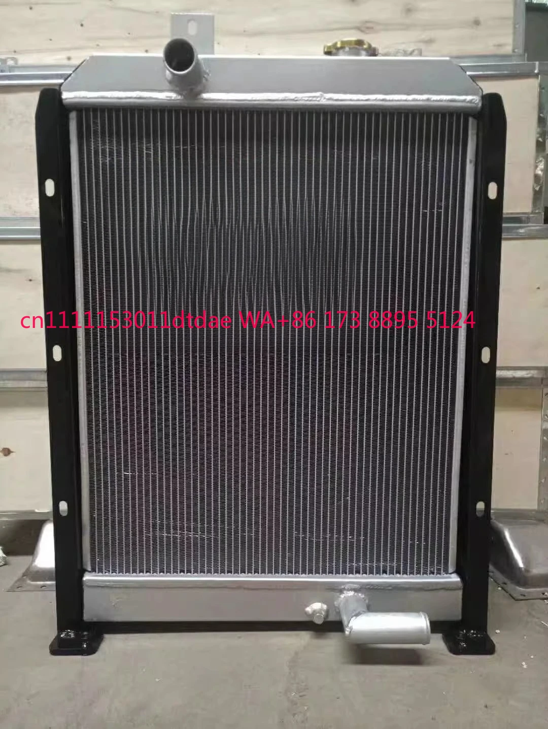 

906C/906D/906E water tank radiator water cooling, Liugong excavator engine water tank thickened