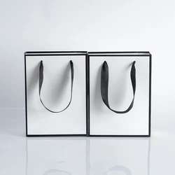 5pcs Paper Bags with Handles Gift Bags 12x5.7x16cm Film Bright Kraft Cardboard Wedding Birthday Party Favors Goody Tote Bags