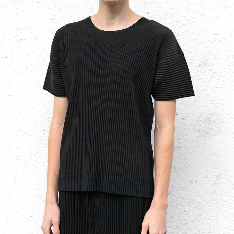 MIYAKE pleated blouse - pleated round-neck loose-fitting versatile casual summer short-sleeved T-shirt for men, trendy style