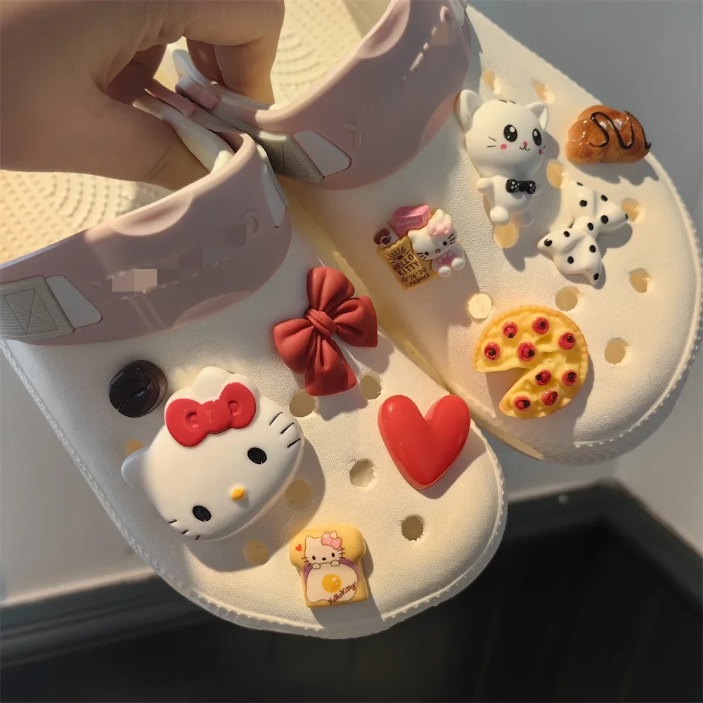 HelloKitty Sanrio Shoe Set Anime Kawaii Kuromi Cinnamoroll Crocodile Buckle Accessories Decoration Buckle Transparent Diy