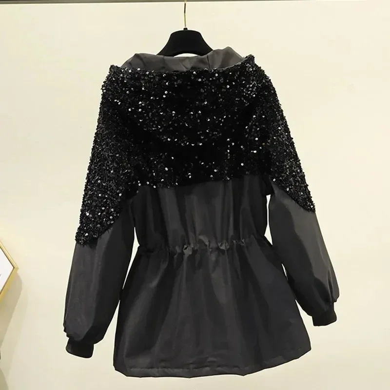 ポップなレディースコート 春秋 2025 新作 スパンコールステッチ ウエストドローストリング フード付き ウィンドブレーカー 女性用 フード付きトレンチコート