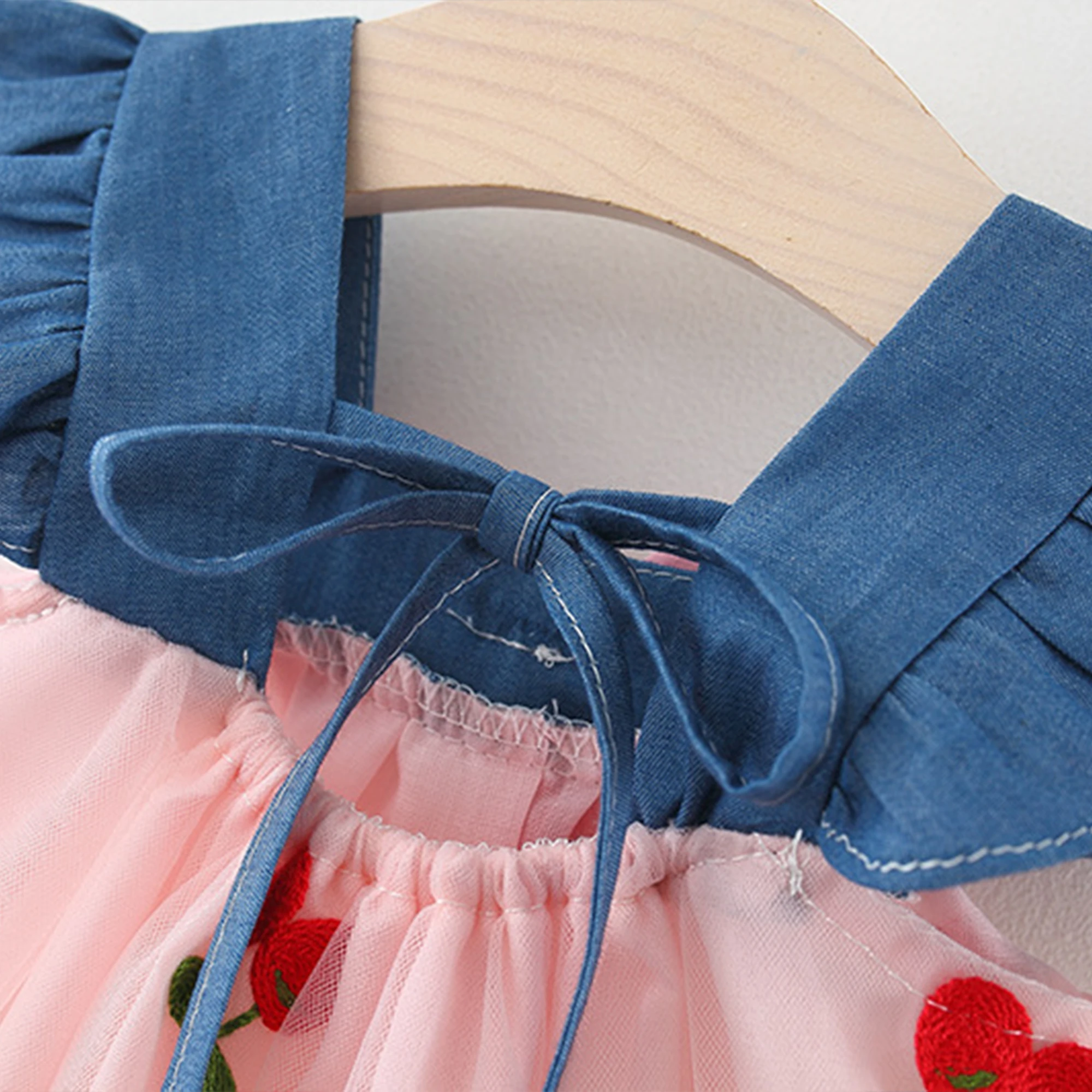 Summer Girl Dress Denim Fly Sleeved Bow Cute Cherry Colored Mesh Princess Dress Suitable for Babies Aged 0-3