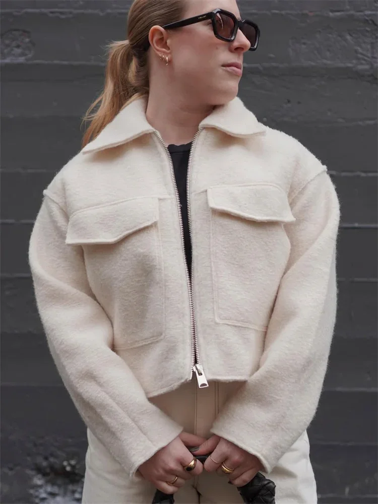 

Female Autumn Jackets New Knit Fashion Warm Jackets Coat Women's Zipper Pocket Solid Lapel Loose Commute Stitch Sweatshirt