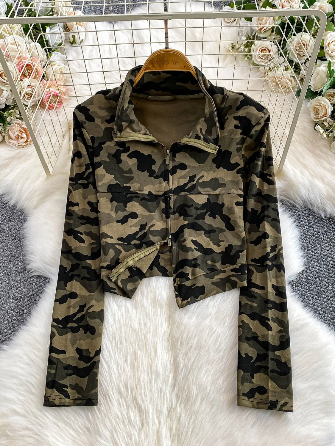 Damska kurtka w stylu retro z amerykańskim kamuflażem, jesienno-zimowa, codzienna, z podwójnym zamkiem błyskawicznym, o długości ort, chroniąca przed słońcem.