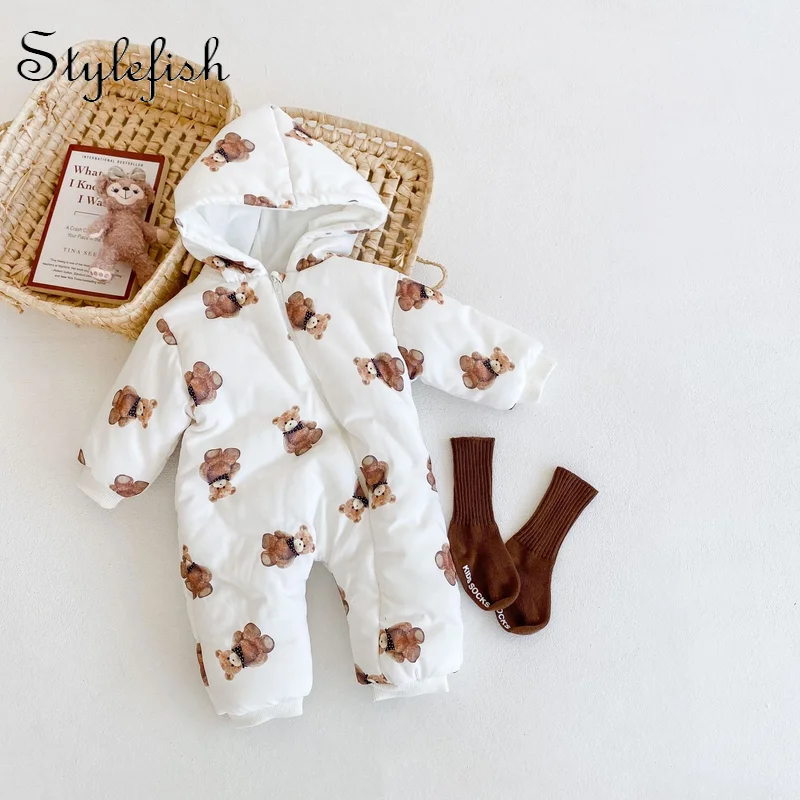 

2022 new born baby winter clothes fleece-lined thickened cotton-padded one-piece romper infant baby bear print long crawl