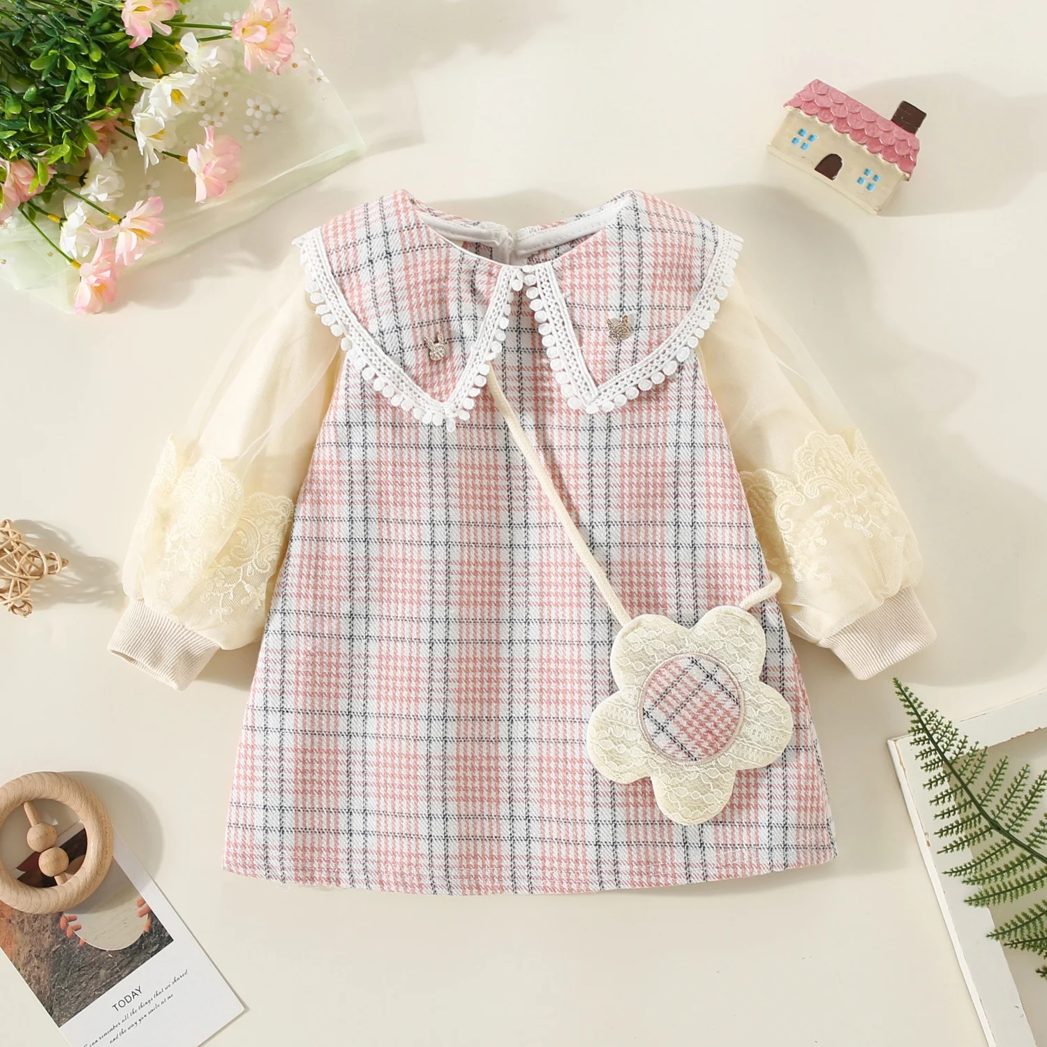 

0-2 Years Spring Baby Girl Dress Flower Embroidered Organza Long Sleeved Baby Dress Girl Doll Collar Plaid Dress Send Bag