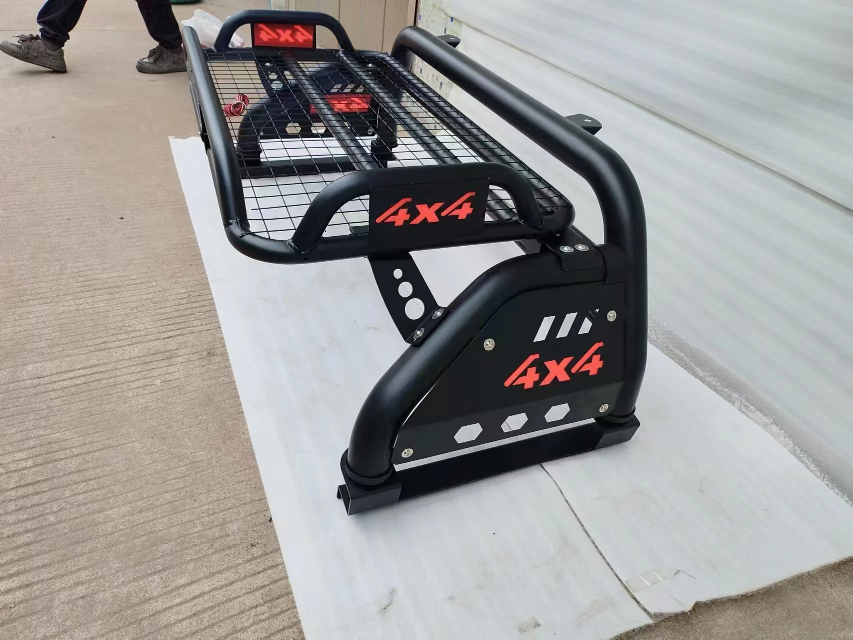 Universal Roll bar for Ford F-150 4x4 Pick-up Truck Black Powder Coated Steel With Basket Model Triton Roll bar for Truckscustom