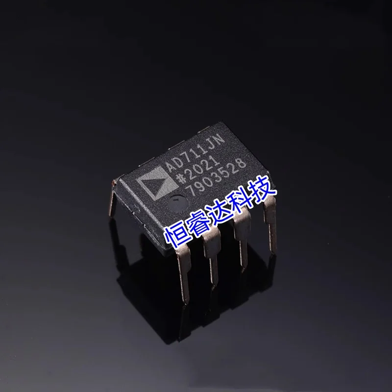 10PCS Free shipping AD711JN AD711JNZ AD711 DIP8 New original Operational amplifier chip