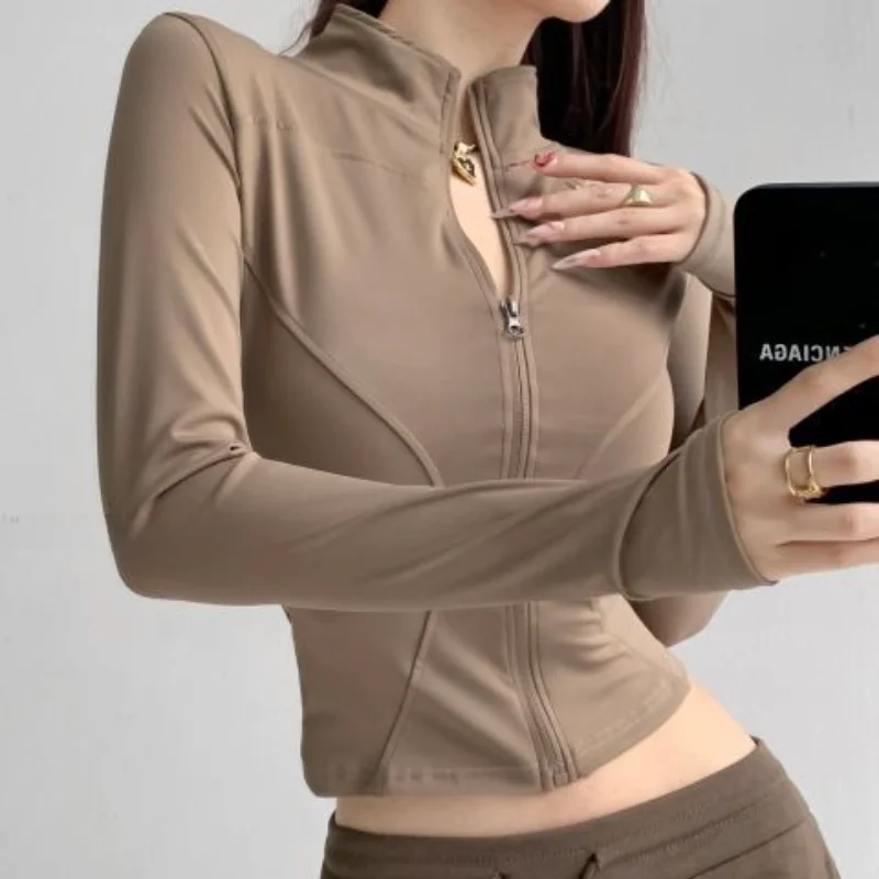 Spring 2024 Women's Slim Fit Long Sleeve Yoga Sportswear Running Jacket Elegant Style Fitness Running Yoga Outerwear