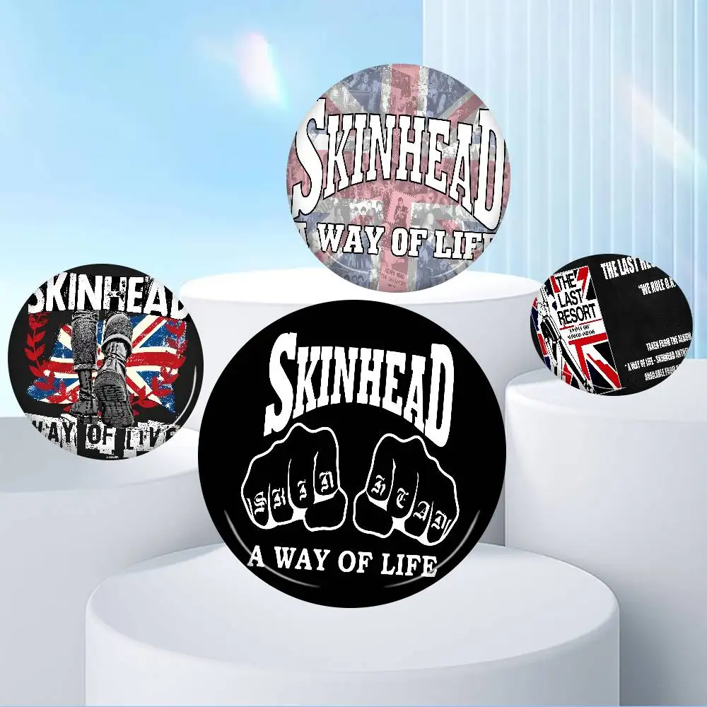 SKINHEAD طريقة الحياة الإبداعية دبابيس مضحك وجه مبتسم جولة المفاجئة في بروش شارة ظهره قبعة اكسسوارات مجوهرات هدايا