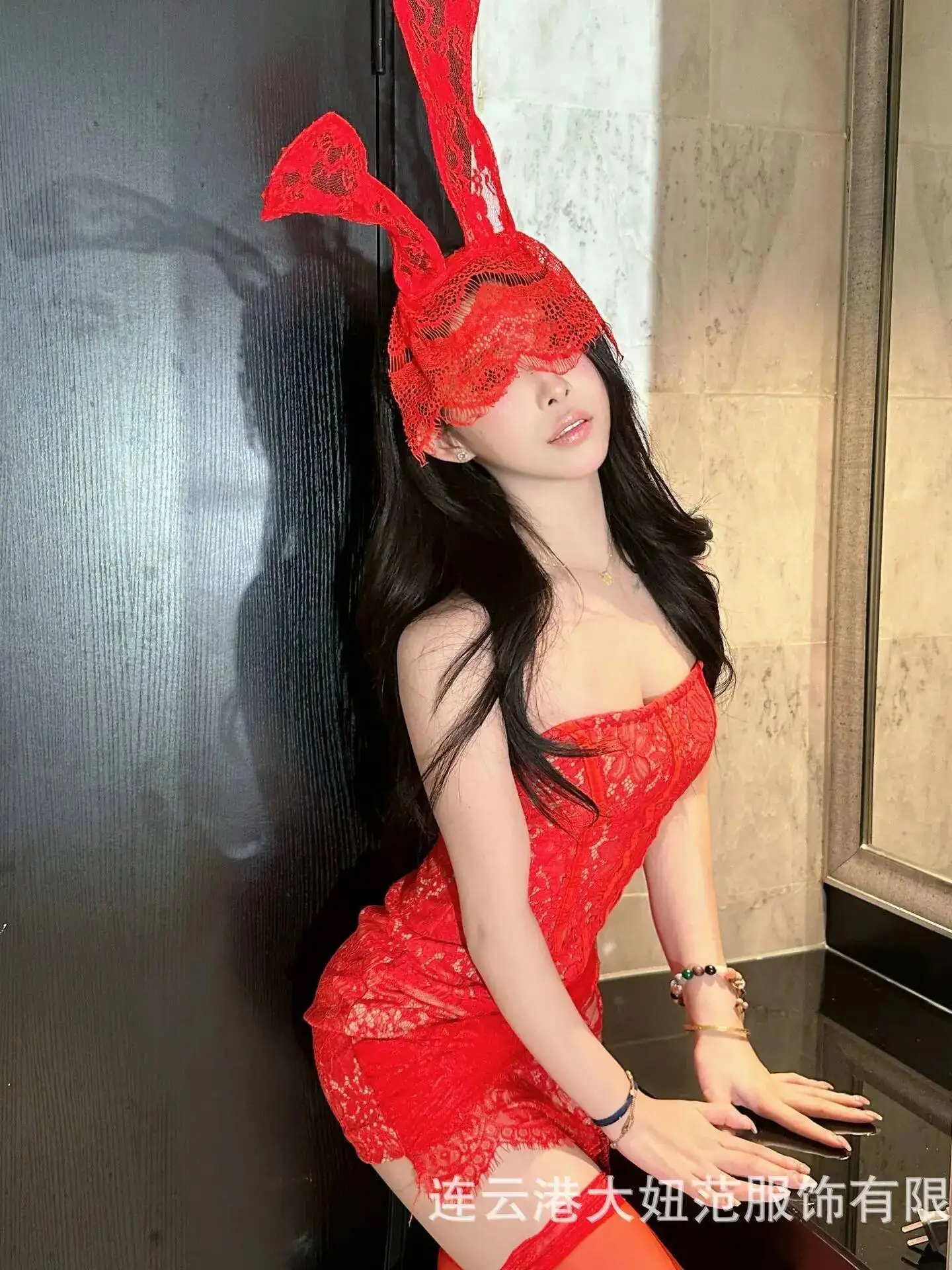 فستان بدون حمالات للنساء مثير من الدانتيل الشبكي عاري الكتفين بدون حمالات شفاف قليلاً بقصة ضيقة فستان ضيق شبكي من الدانتيل بلون واحد BSMK #6