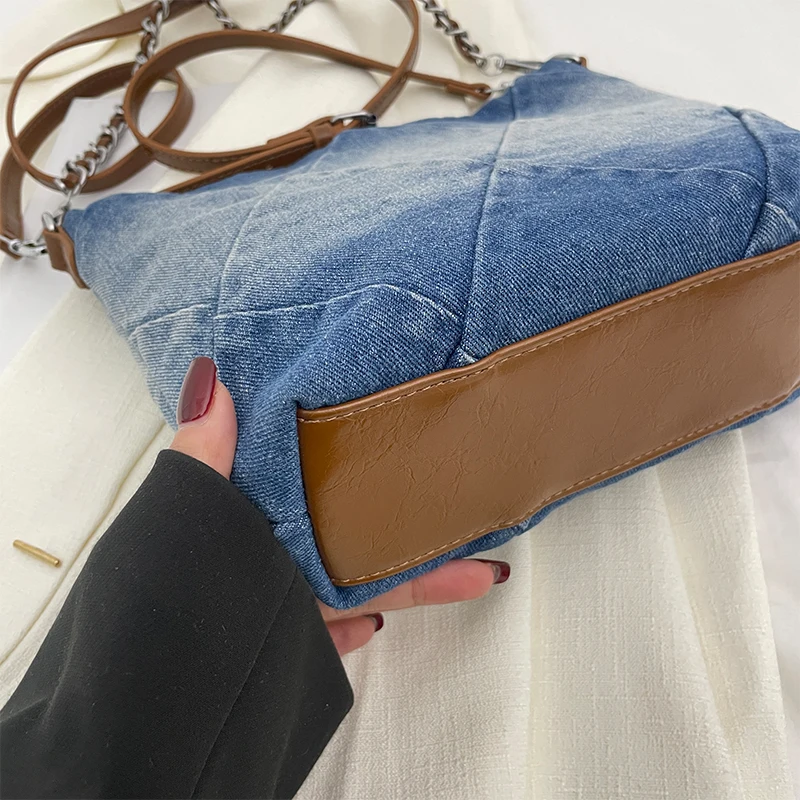 High Quality Winter New Women's Bag Youth Fashion Trend Versatile Shoulder Bag Hot Selling Commuter Large Capacity CasualHandbag