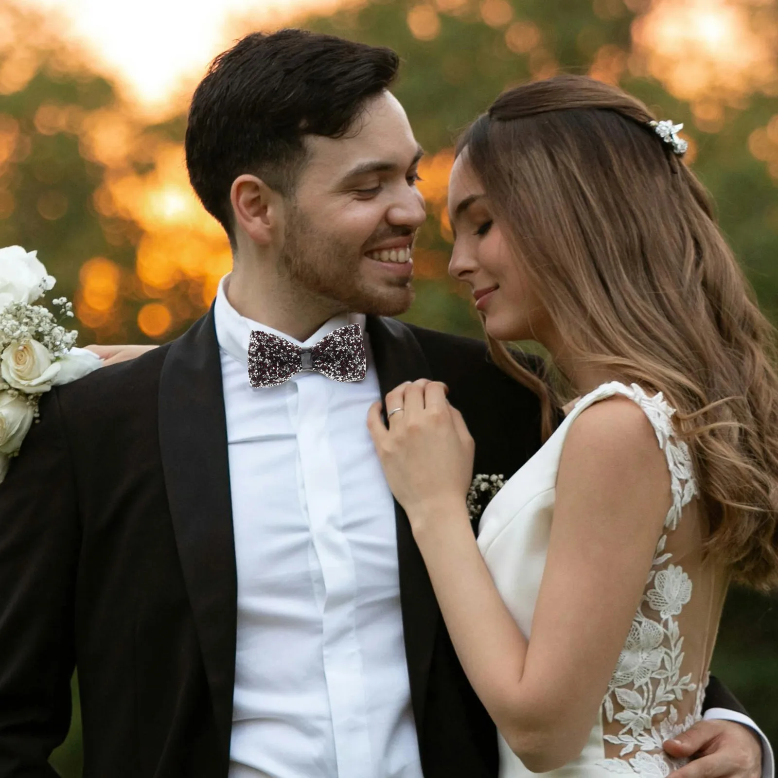 

Men Full Rhinestone Bow Tie Sparkle Glitter Sequin Nightclub Party Bowtie Trendy Eye-Catching Retro Performance Accessory