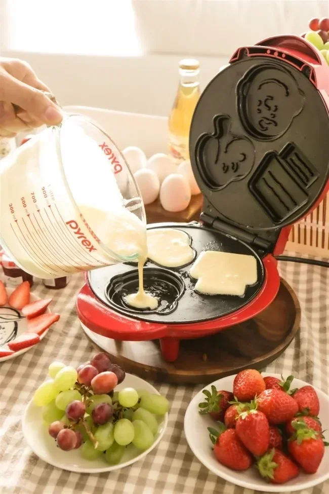 220V Snoopy Electric Waffle Maker - Bring Fun and Deliciousness to Your Breakfast AM