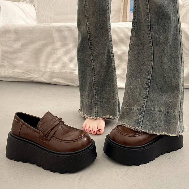 Vintage British Style Women Leather Loafer Shoes Platform Thick Sole Height Increasing Slip On 2025 Spring Petite Friendly