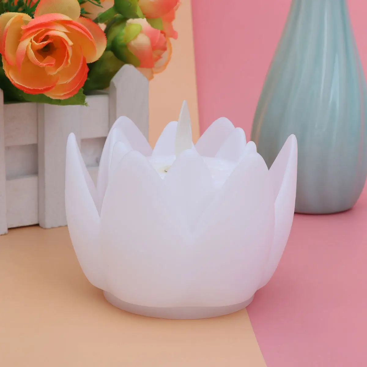Flameless LED Simulation Lotus Shaped Realistic Battery Operated Decorative Flower Light White for Home Garden