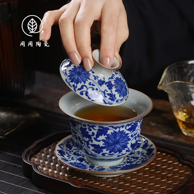Old Clay Interlock Branch Gaiwan Ceramic Small Capacity Blue and White Porcelain Tea Brewing Bowl Gracked Glaze Supportable
