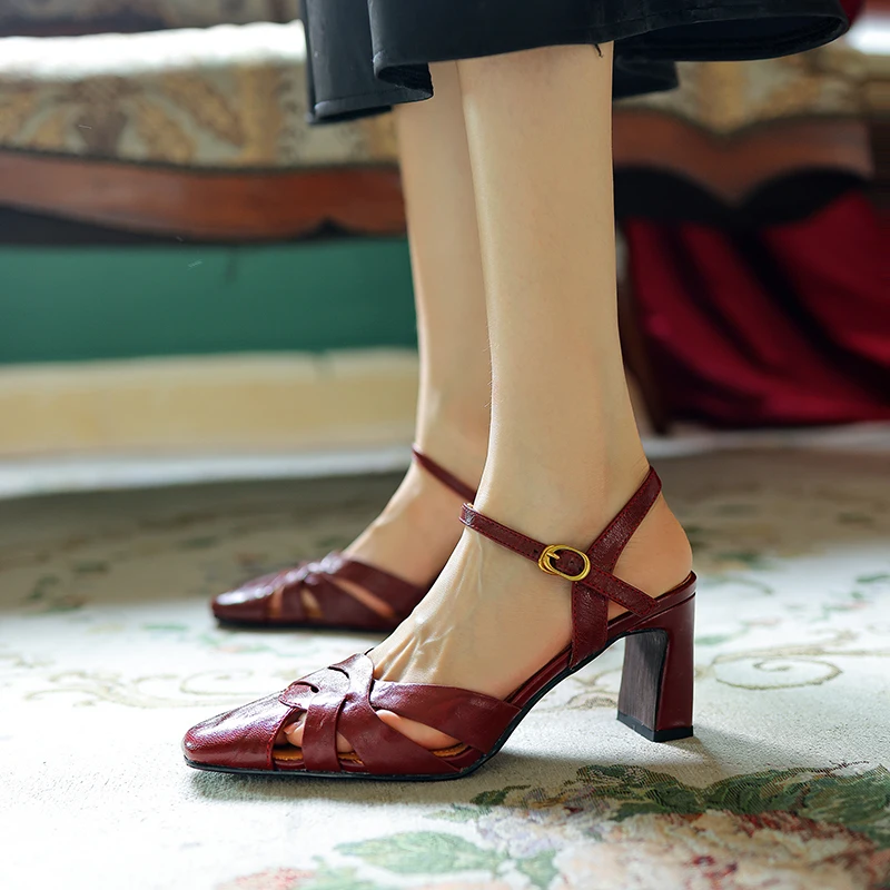 

Genuine Leather Single Strap Lace Up Chunky Heel Closed Toe Fashion Dressy Sandals for Women