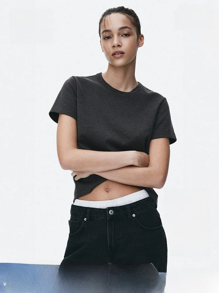 

Новая весенняя женская хлопковая футболка H&M 264833: повседневная, приталенная, с коротким рукавом, для прогулок, путешествий, дома, на каждый день, для улицы и свиданий.