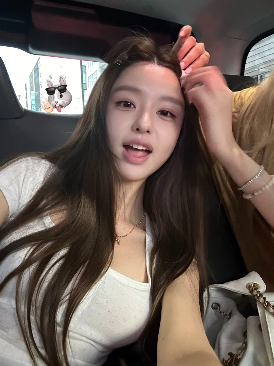 

Good Morning Fan Fan U-Ne ket T-irt Women's Slim Fit ort Sve Embroidered Soft Skin-Friendly Top Korean Sle