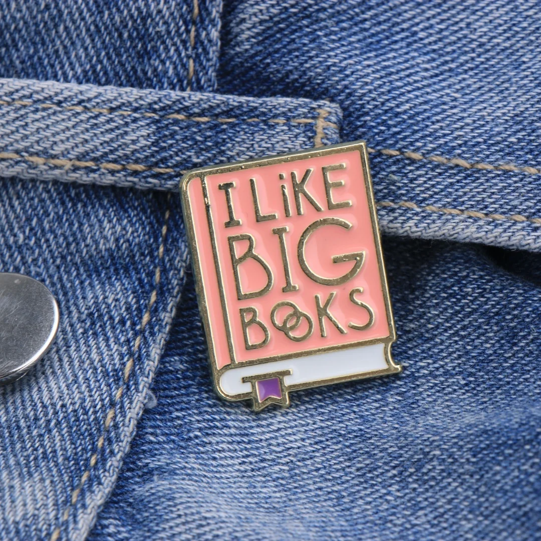 I Like Big Books Slogan Enamel Lapel Pin, Pink Book Shape Letter Cartoon Metal Brooch Badge, Bookworm Punk Decor for Jackets