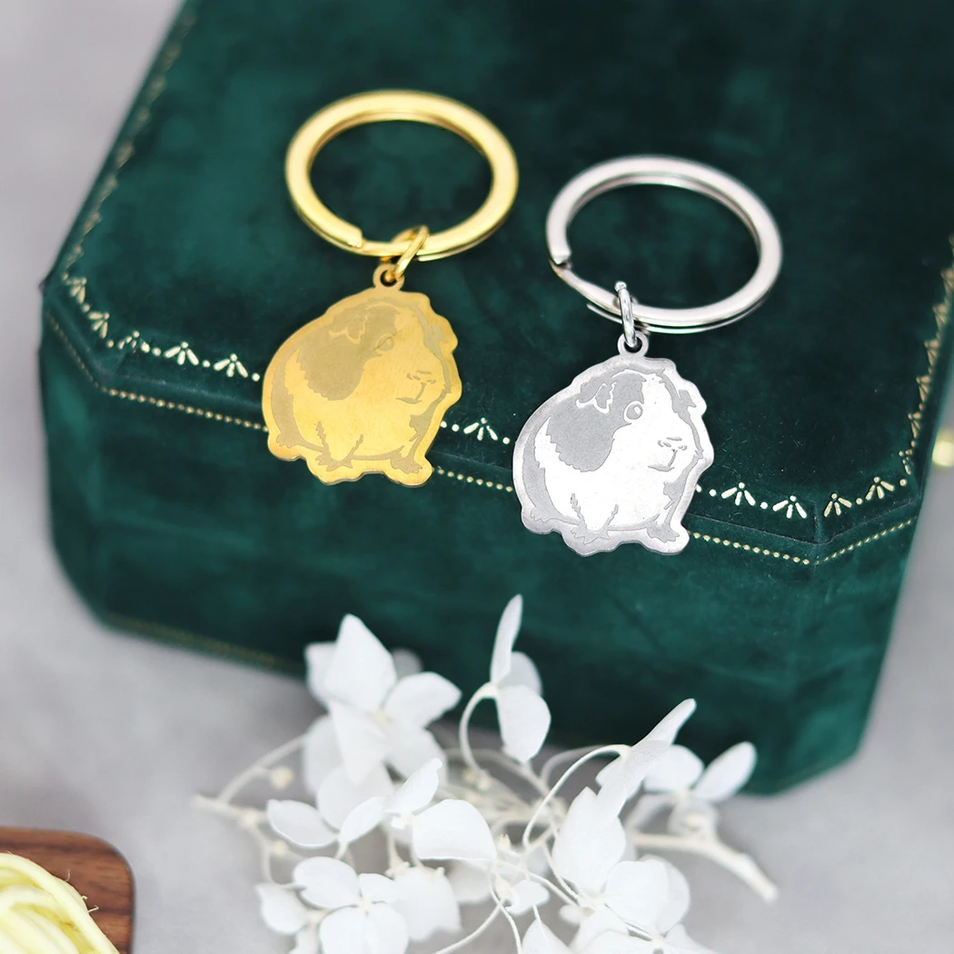

QIMING Custom Name Spotted Guinea Pig Rubber Keychains Women Key Ring Stainless Steel Jewelry Engraved Keyring Men Gift