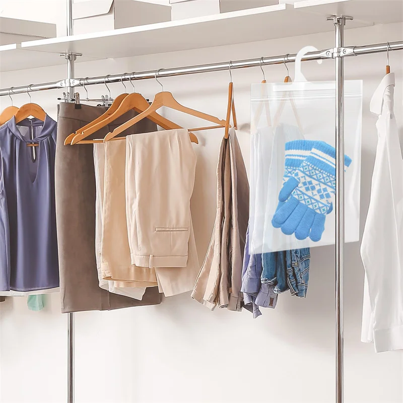 10pcs Three Sizes Hanging Storage Bags Clear Plastic Bags with Hooks Transparent Hanging Storage Bags