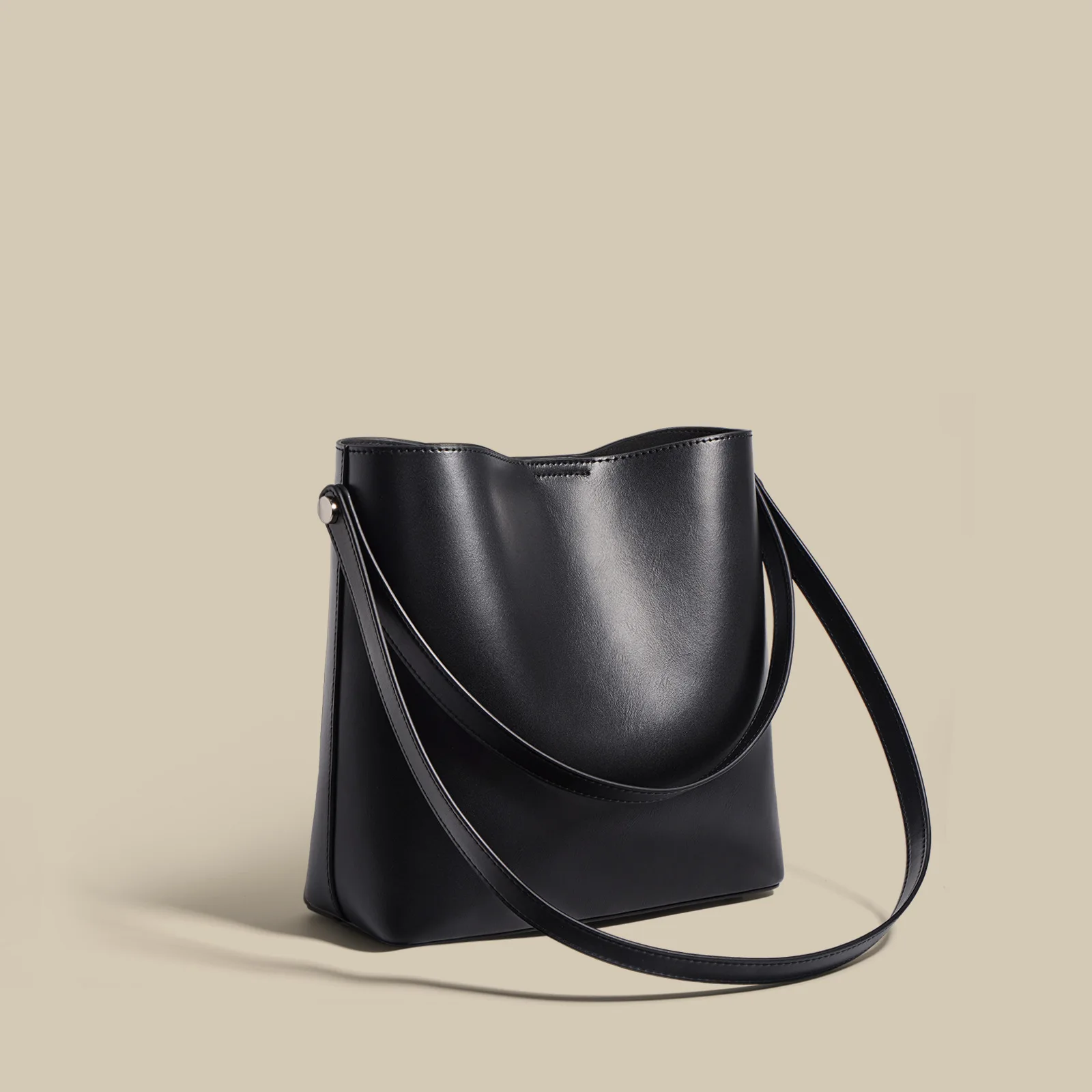 

JW Full Grain Leather Bucket Tote for Women, 2026 New Minimalist Luxury Large Shoulder, Сумка Женская