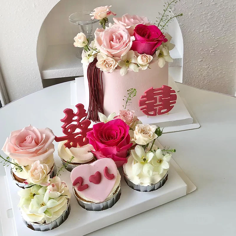 

Simulation cake model Internet celebrity light luxury marriage proposal engagement wedding banquet cupcakes flowers creative cak