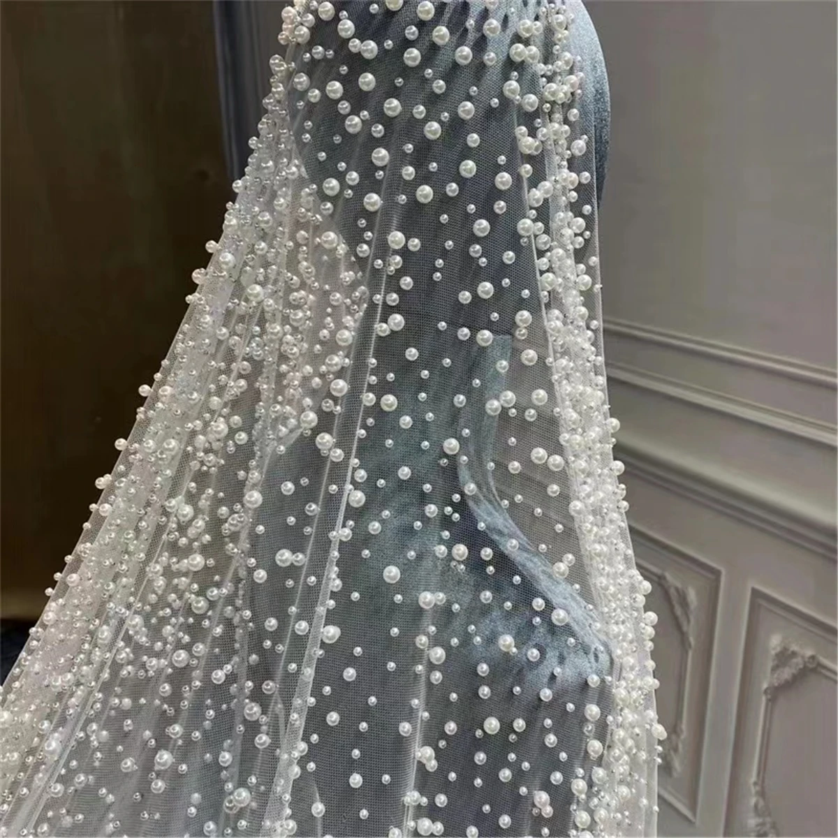 Luxury 1Tier Wedding Veil With Pearls Long Bridal Veil with Comb Scattered Dense Pearls Gorgeous Mantilla Cathedral Custom Veil