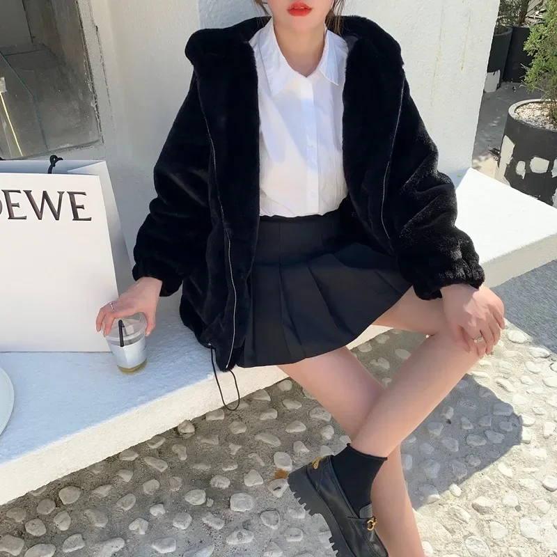 الخريف الشتاء سميكة عالية الجودة عادية مقنعين فو الأرنب معطف الفرو المرأة فضفاضة الخصر الرباط الكورية لينة وهمية الفراء ملابس خارجية